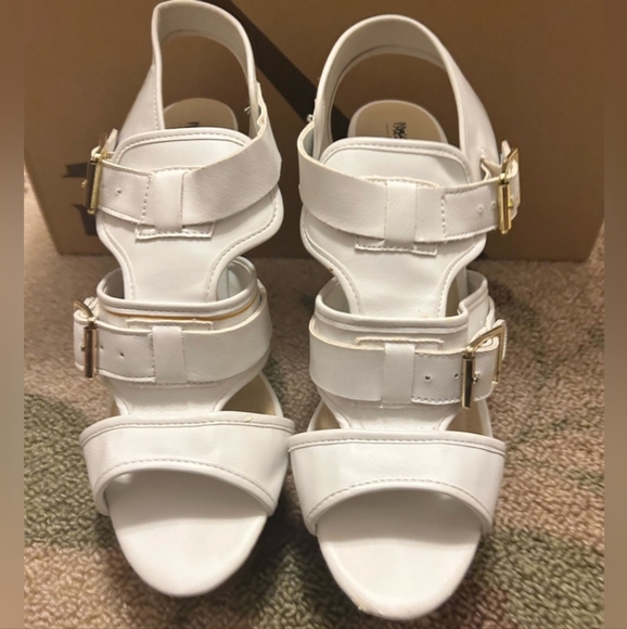 Mossimo heels size 9.5 - Picture 3 of 5